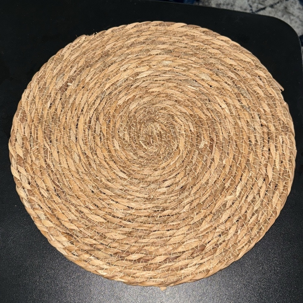 Set of 10 woven rattan placemats